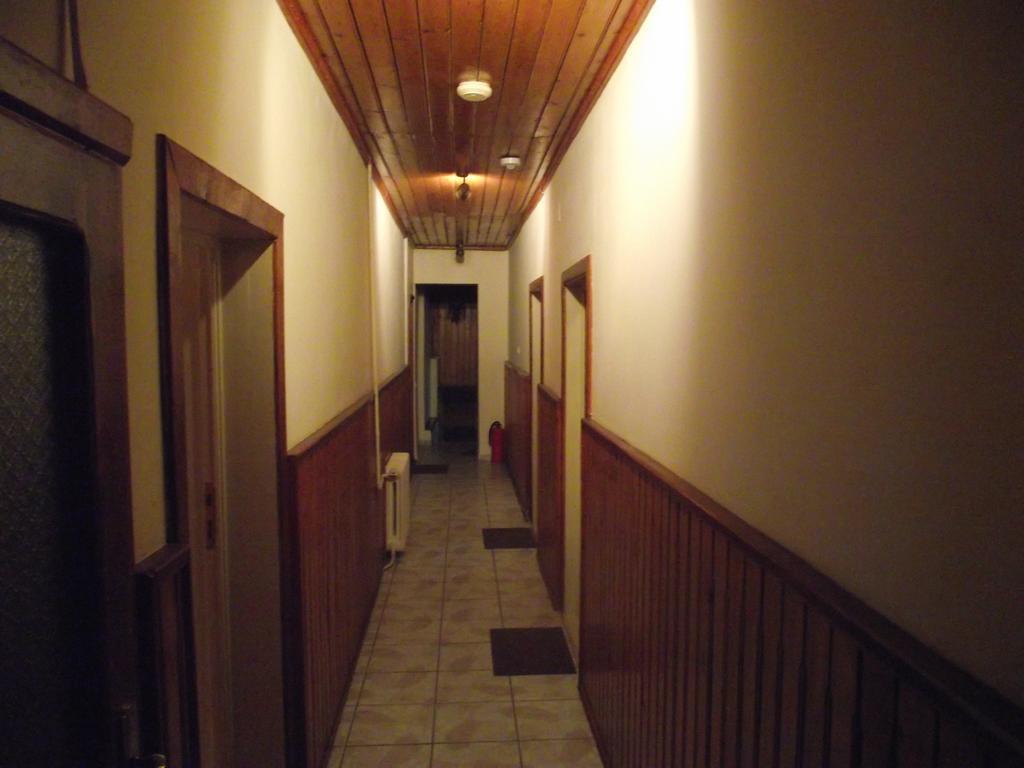 Pensiunea Fara Nume Busteni Exterior photo